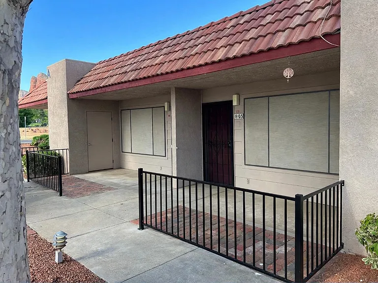 Red Rock Villas — Photo 16