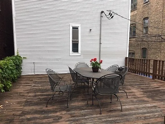 1115 W Newport Ave #1R — Photo 12