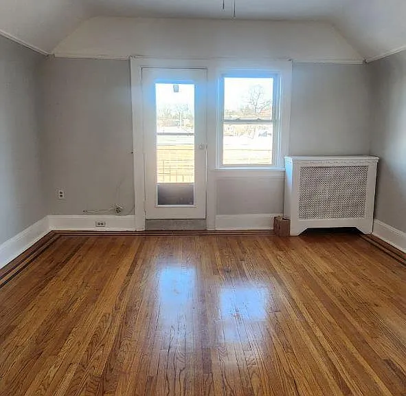 594 Yonkers Ave #5 — Photo 8