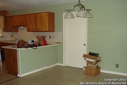 2nd image of 419 Mahota Dr