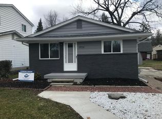 39716 Erie St, Harrison Township, MI 48045