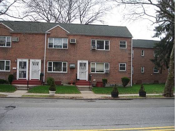 1st image of 327 Bay 8th St