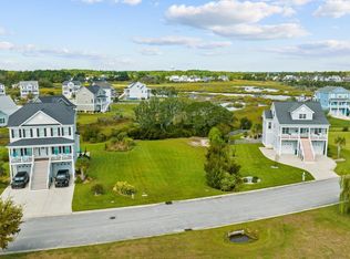 1504 Mainsail Rd, Morehead City, NC 28557