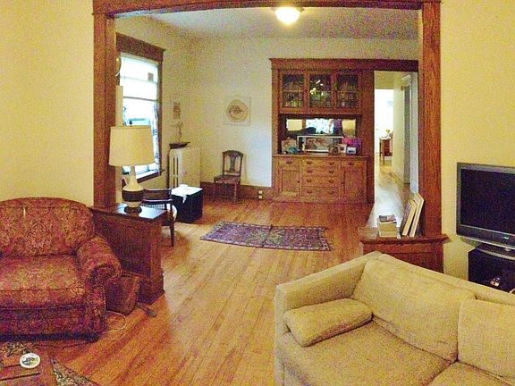 2nd image of 2448 Lyndale Ave S APT 2