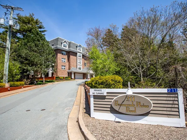 211 Hammonds Plains Rd #406, Halifax, NS B4A 4E1