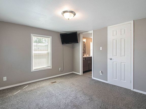 5th image of 29878 Carolina Ave