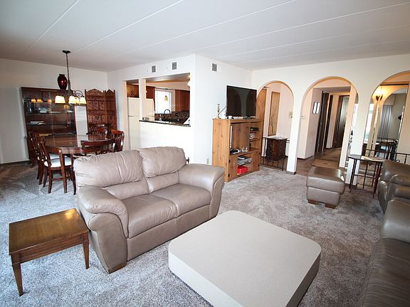 5th image of 10400 S Parkside Ave #2A