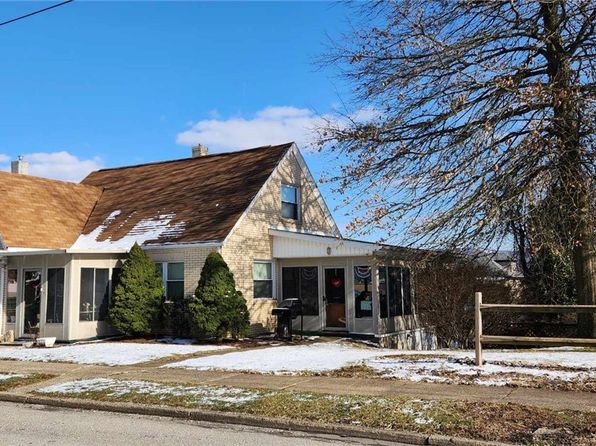 156 Oakland Ave, Uniontown, PA 15401