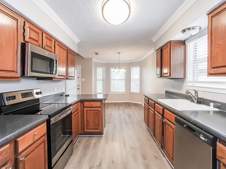 3616 Crosswicks Ct — Photo 9