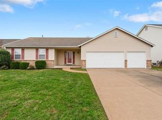 522 Calumet Ranch Trl, Saint Peters, MO 63376