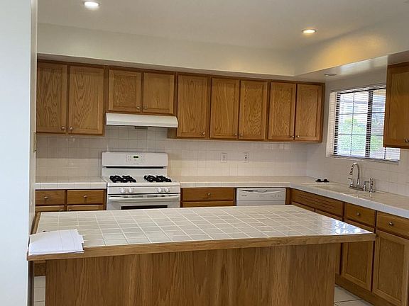 4th image of 3349 E Calle Baja Dr