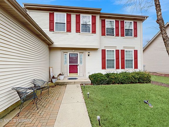 2nd image of 2962 Savannah Dr