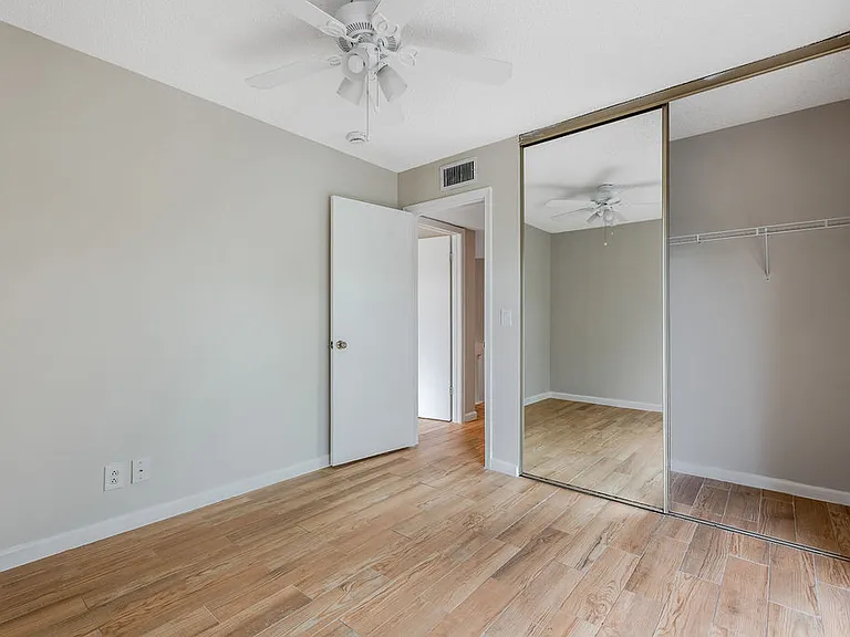 1761 N Congress Ave — Photo 25