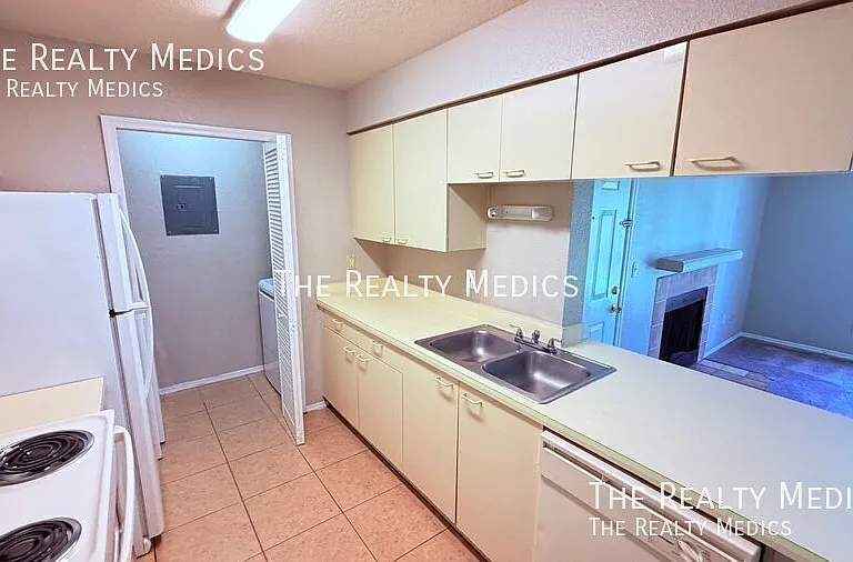 2550 N Alafaya Trl #2105 — Photo 7