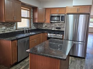 6045 W Gunnison St #2, Chicago, IL 60630