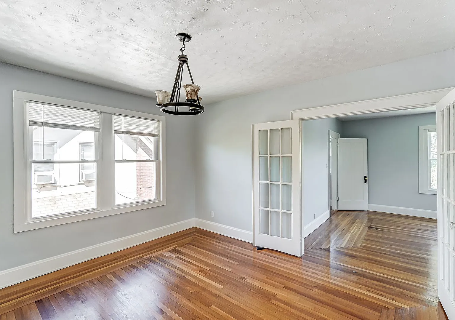 3627 Zinsle Ave — Photo 4
