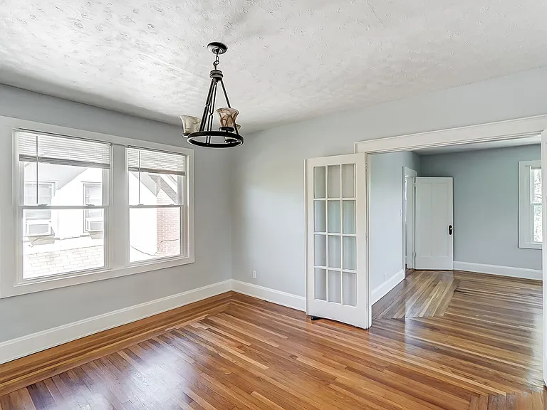 3627 Zinsle Ave — Photo 4