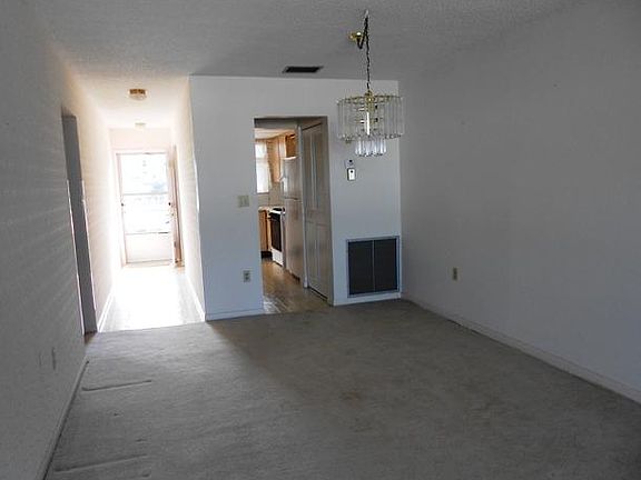 5th image of 6025 Shore Blvd S APT 512