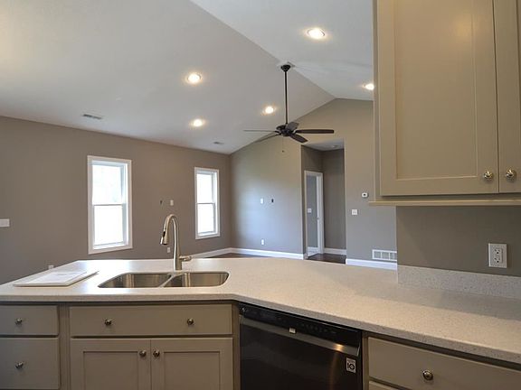 4th image of 2408 Saint Andrews