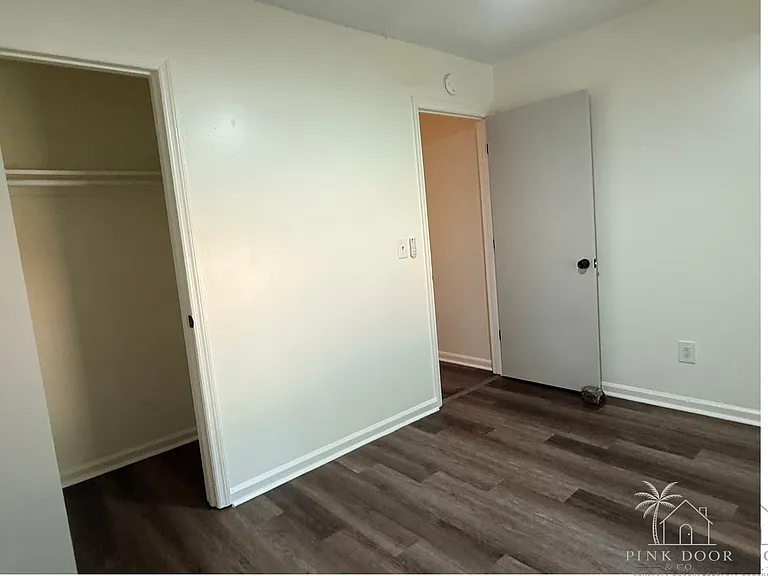 114 Langley Dr #B — Photo 10