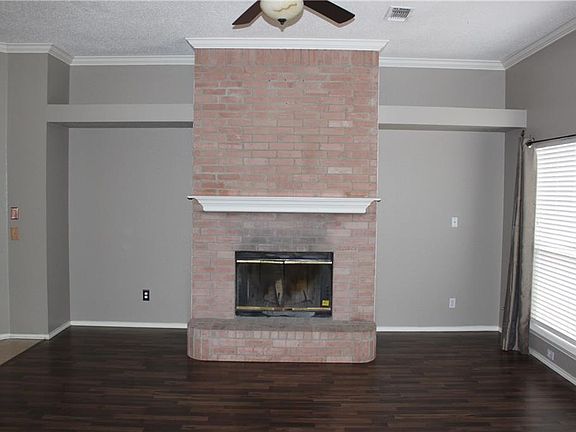 2nd image of 703 Kristi Ln