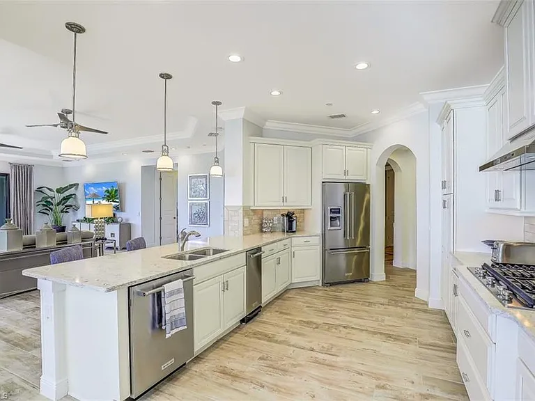 16433 Carrara Way #201 — Photo 8
