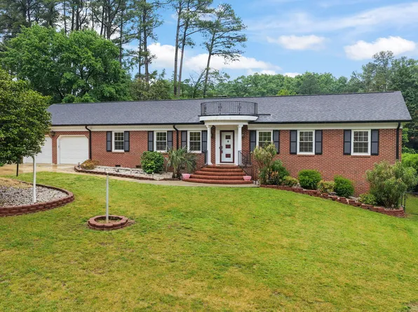 1204 Country Ridge Dr, Raleigh, NC 27609