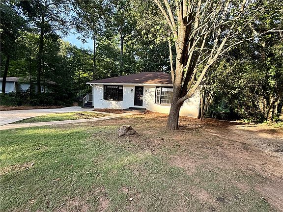 2nd image of 752 Letohatchee Dr