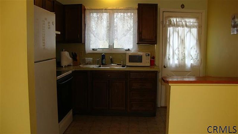 4th image of 38-40 OVERLAND Avenue