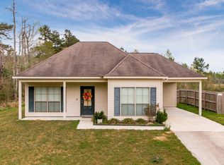 15709 Varnado Rd, Walker, LA 70785