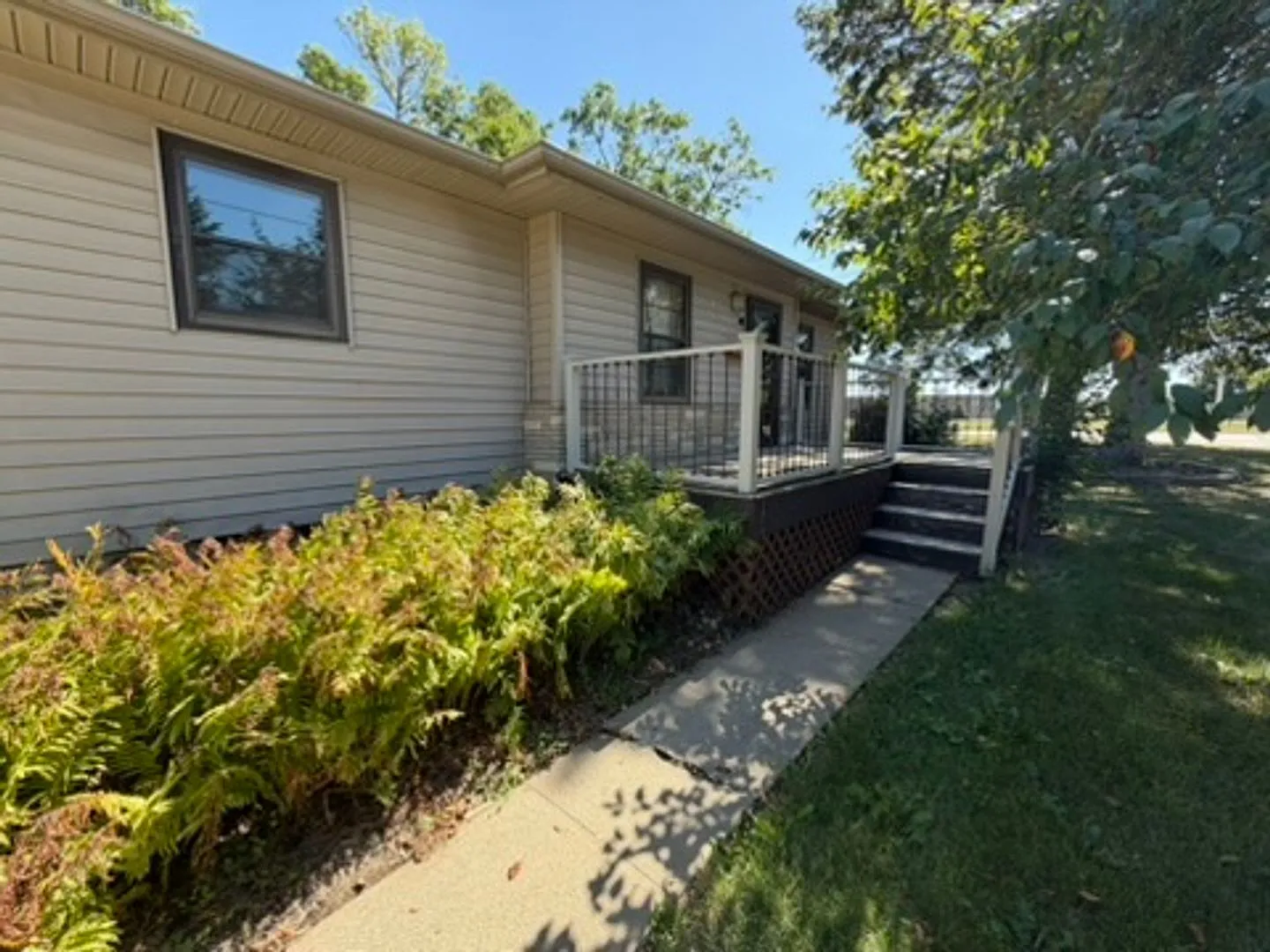 Home For Rent — Photo 3