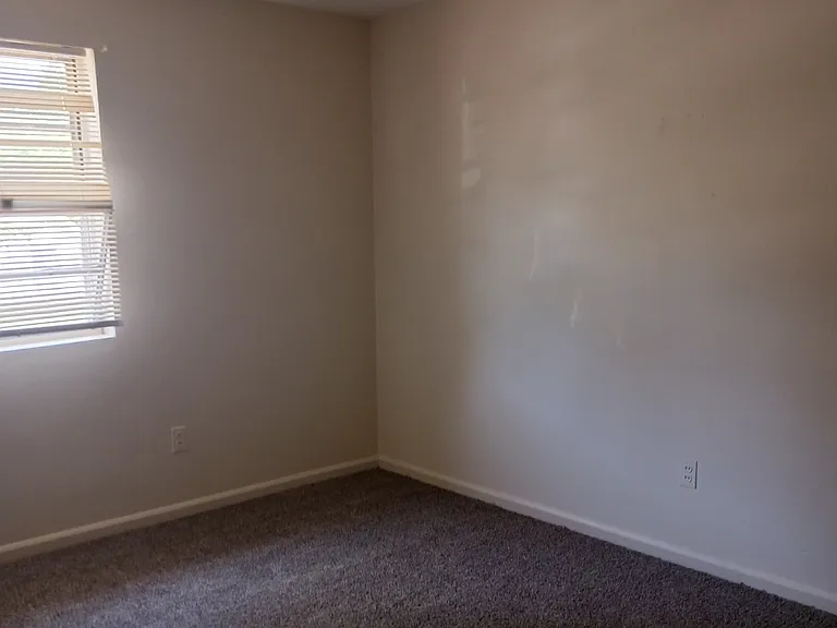 611 Reid St — Photo 5