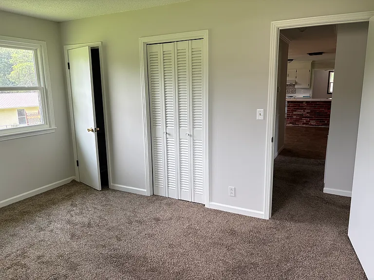 328 Lookout Dr — Photo 14