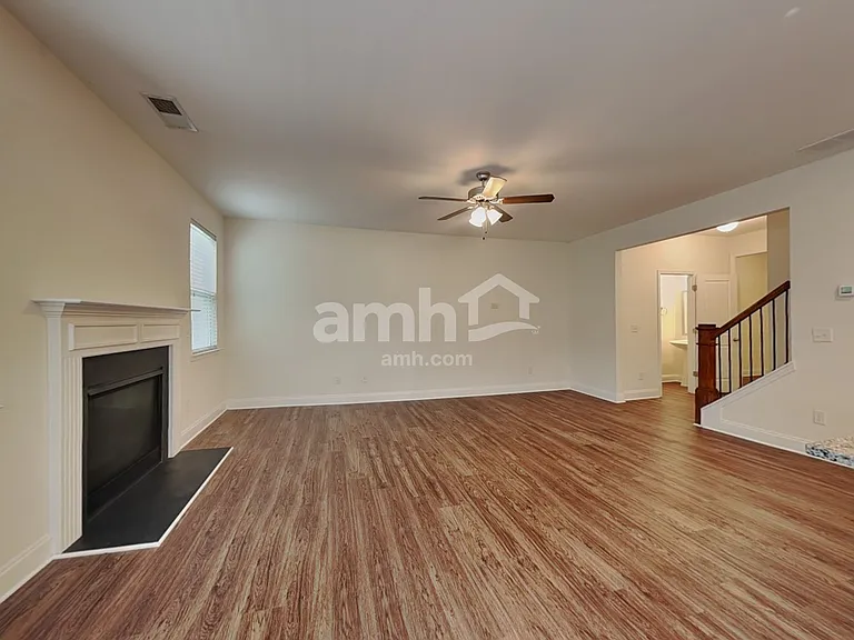 134 McBee St — Photo 7