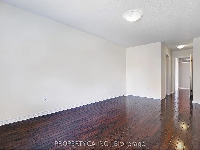 41 Spruce Pine Cres — Photo 21