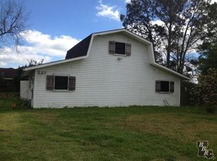 227 Market St, Raceland, LA 70394