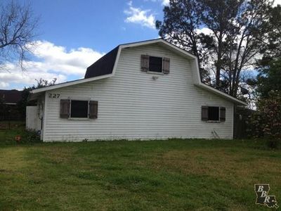 227 Market St, Raceland, LA, 70394