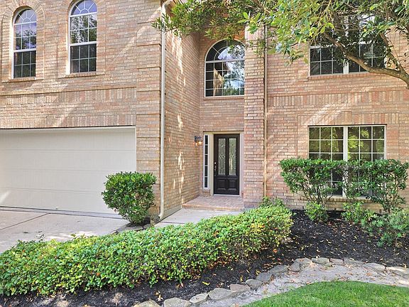 2nd image of 20819 Oakhurst Creek Dr