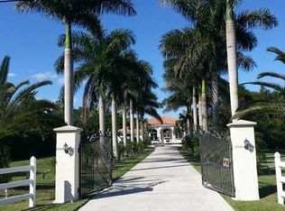 12851 Mustang Trl, Southwest Ranches, FL 33330