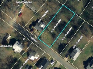 318 Cora St, Laurens, SC 29360