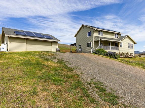 2nd image of 9822 Marsh View Way