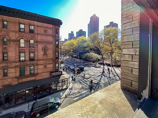 Rented by Corcoran | media 15