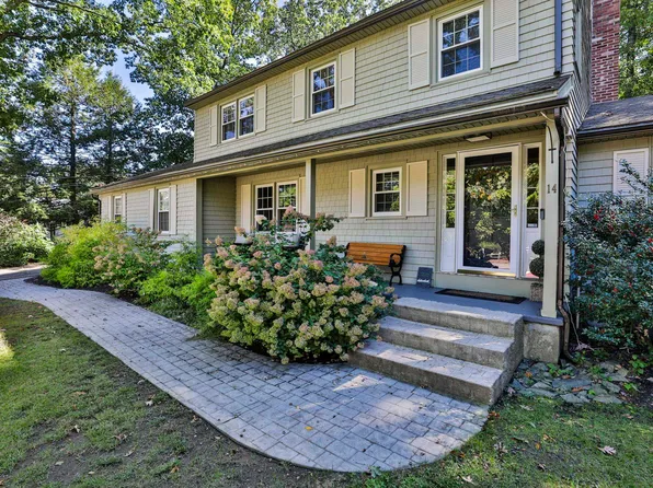 14 Birch Hill Drive, Nashua, NH 03063