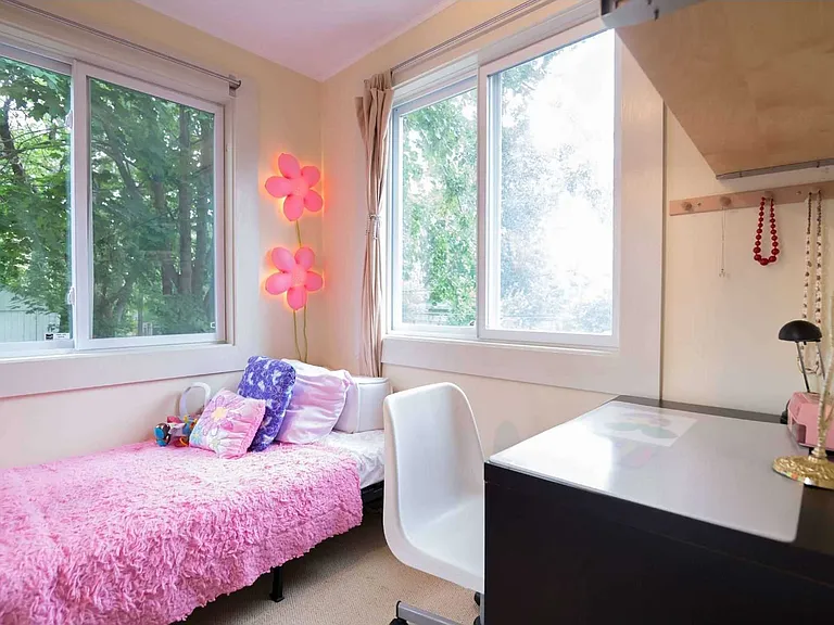 485 Winnett Ave — Photo 14