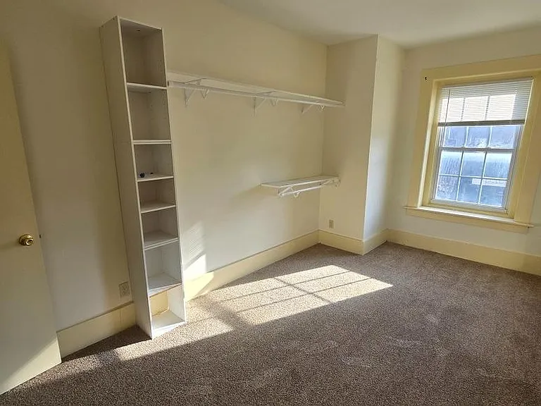 Unit Photo