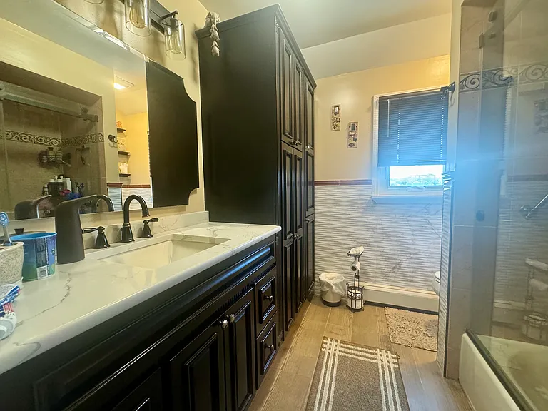 62 Poplar Ave #1 — Photo 11