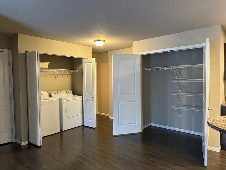 Aspen Trail Apartments — Photo 22