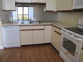 3rd image of 300 Columbia Dr #505-2