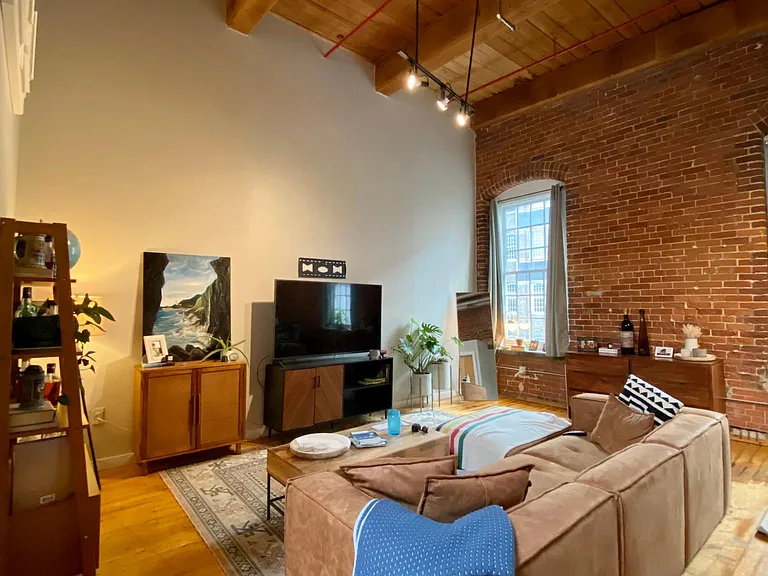 1350 Rosa L Parks Blvd #454 — Photo 1