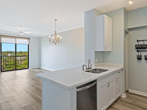 2nd image of 1919 Van Buren St APT 812A